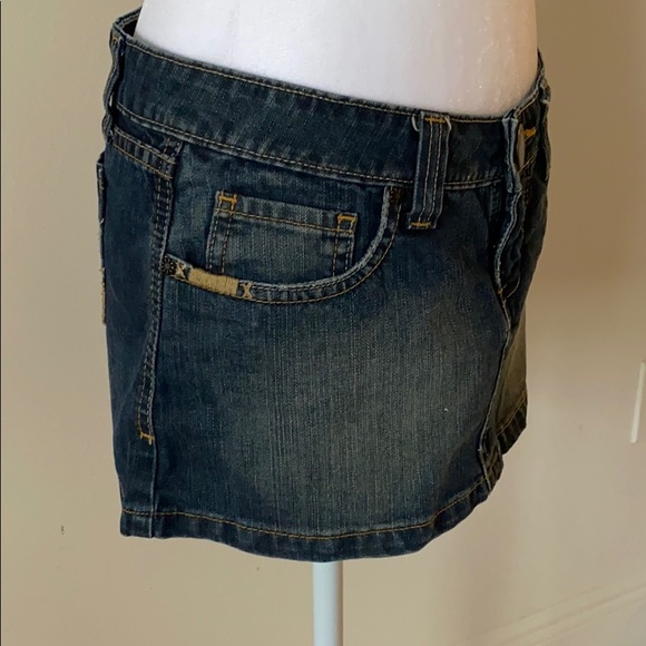 Denim mini skirt - Picture 3 of 7